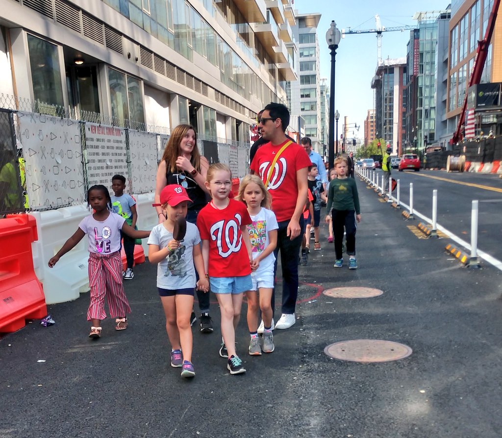 Cornerstones flashback Friday! 
A look back at 2600 1st graders having an awesome day  culminating the American Symbols cornerstone!