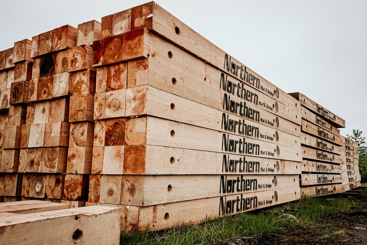 NorthMatBridge's tweet image. Whether you need a little or a lot, we've got a custom rental quote for you. Get heavy duty crane mats that will help you get the job done. 💪🏽