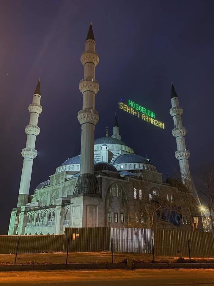 Mübarek Ramazan ayının Ülkemize, milletimize ve tüm insanlığa; huzur, bereket ve sağlık getirmesini diliyoruz.

#HayırlıRamazanlar