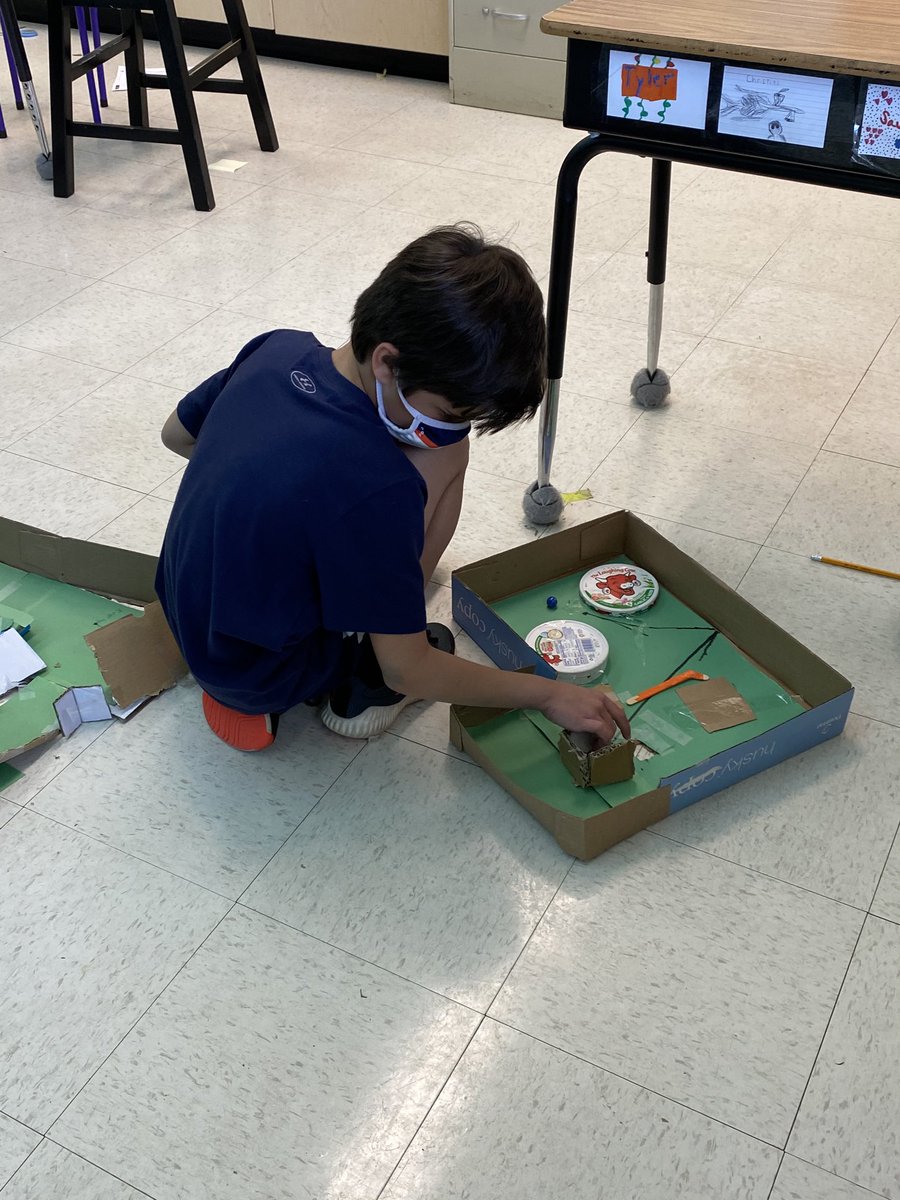 tvassil18's tweet photo. Students investigating angles by building a miniature golf course. #PBL #mathisfun ⁦@WesternUnionES⁩ ⁦@AGHoulihan⁩ #TeamUCPS https://t.co/iHF8I6enKu