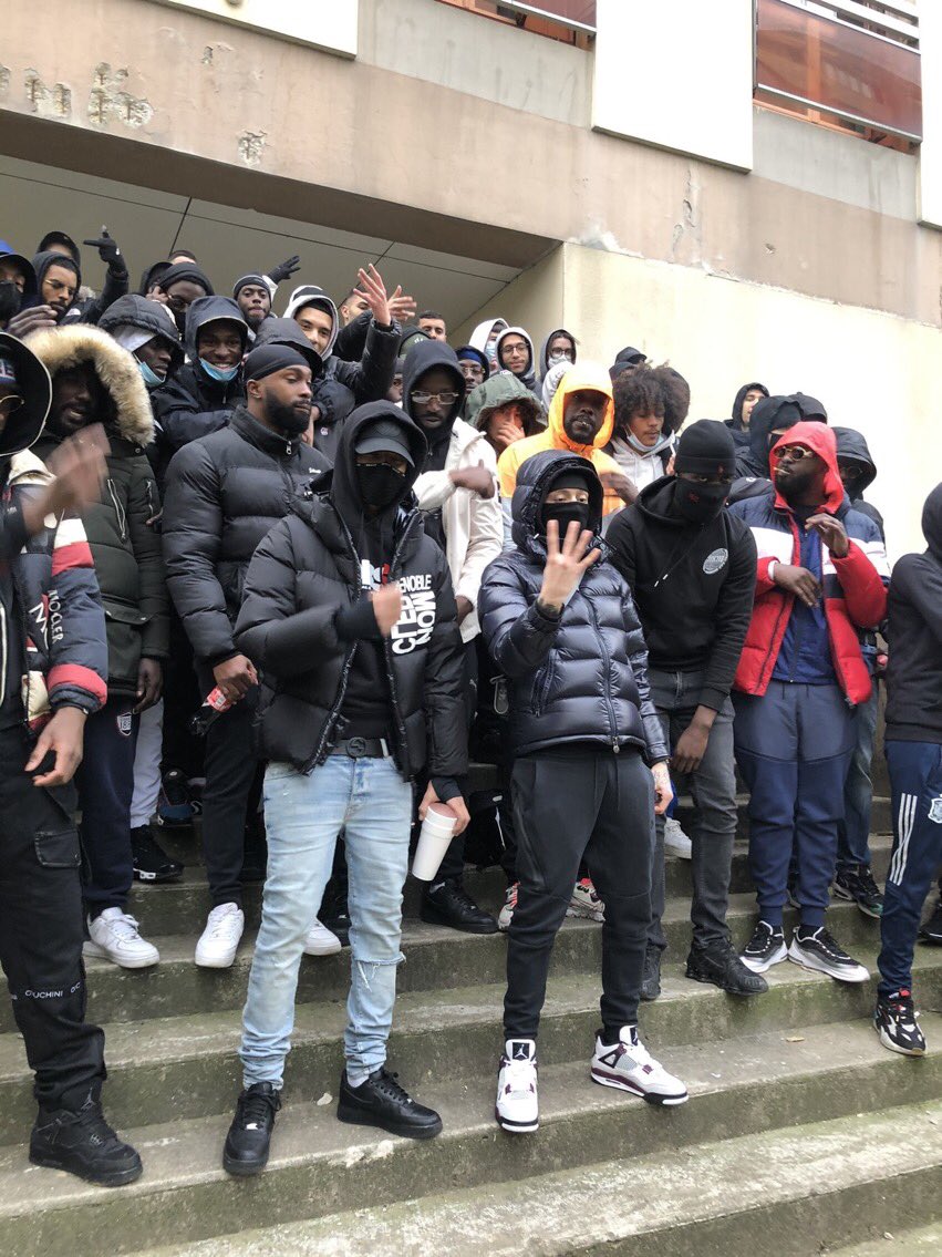 DiscoveryDrill's tweet photo. FREEZE CORLEONE x CENTRAL CEE

Le clip va être incroyable https://t.co/iyK5VIzd5x