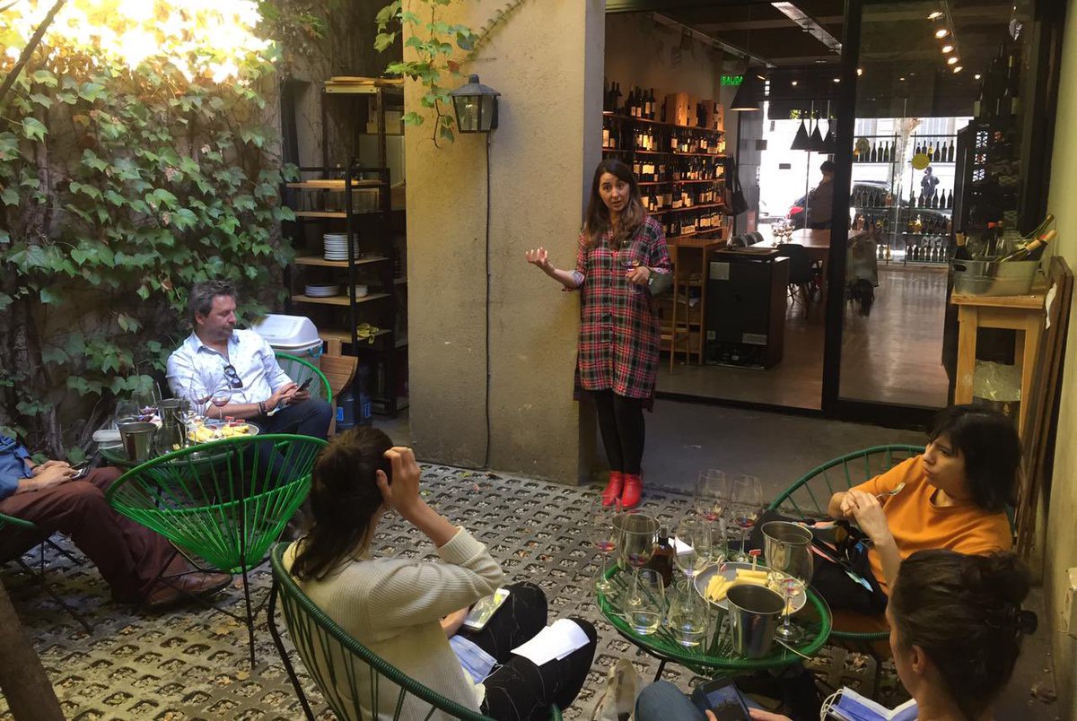 Aurea Vinos (@aureavinos) on Twitter photo #AUREAStyle / <a href="/MarianaOnofri/">Mariana Onofri</a>, en el jardín de <a href="/vinoelsalvador/">Vinoteca El Salvador</a>, presentando novedades y nuevas añadas de <a href="/OnofriWines/">Onofri Wines</a> junto al equipo de <a href="/aureavinos/">Aurea Vinos</a> con invitados y clientes #AUREAStyle / <a href="/MarianaOnofri/">Mariana Onofri</a>, en el jardín de <a href="/vinoelsalvador/">Vinoteca El Salvador</a>, presentando novedades y nuevas añadas de <a href="/OnofriWines/">Onofri Wines</a> junto al equipo de <a href="/aureavinos/">Aurea Vinos</a> con invitados y clientes