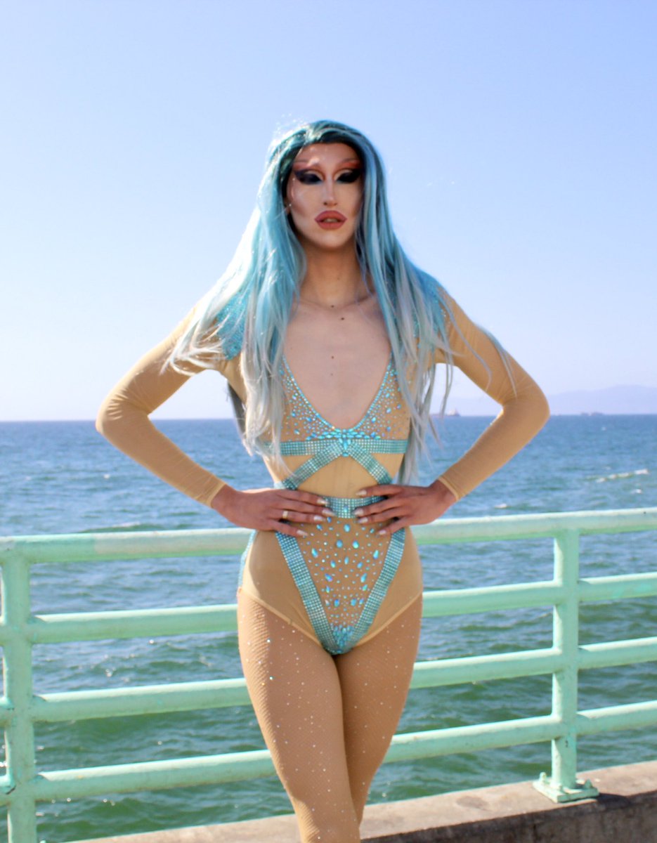 theonlybibble's tweet image. 💧My eyes were closed for the picture :/💧
Inspired by @ageofaquaria X @garosparo for Werq the World💙💙
.
.
.
#bibble #thebibbleverse #drag #dragqueen #dragqueens    #rupaulsdragrace #dragrace #dragmakeup  #model #makeup #mua #cosmetics  #morphe #trixiecosmetics #hauslabs