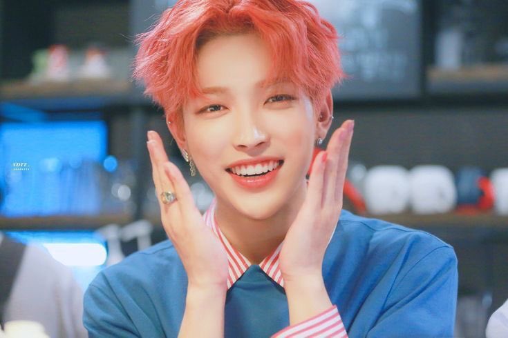 hongjoong angel send tweet #ATEEZ  #에이티즈  #STANWORLD  @ATEEZofficial