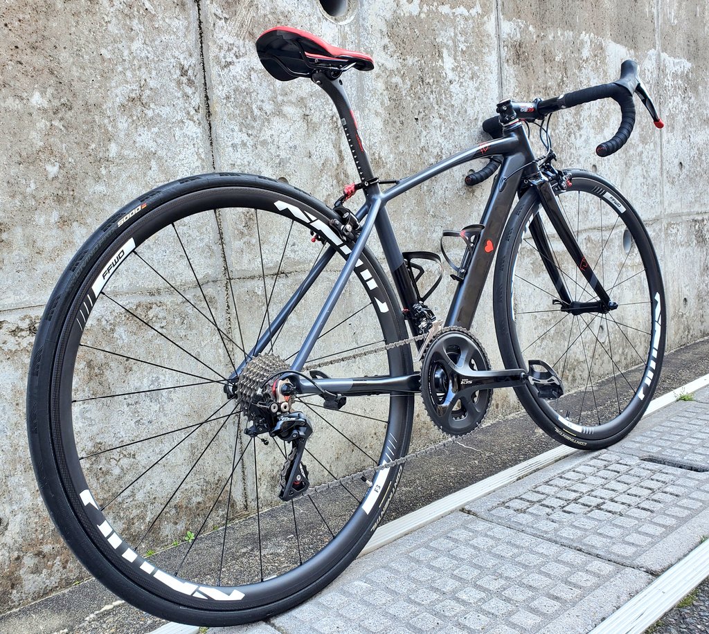 御堂筋ジョニー Midousuzi Johnny デローザ Shimano Derosa Ffwd ロードバイク乗りと繋がりたい ロードバイク女子 自転車 ロードバイク初心者 ヒルクライム ロードバイク 写真好きな人と繋がりたい フォロー スパカズ