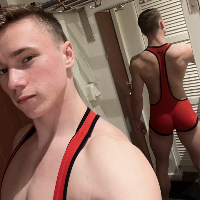 Feels good on your ass?? https://t.co/5yVI6PM7Wp