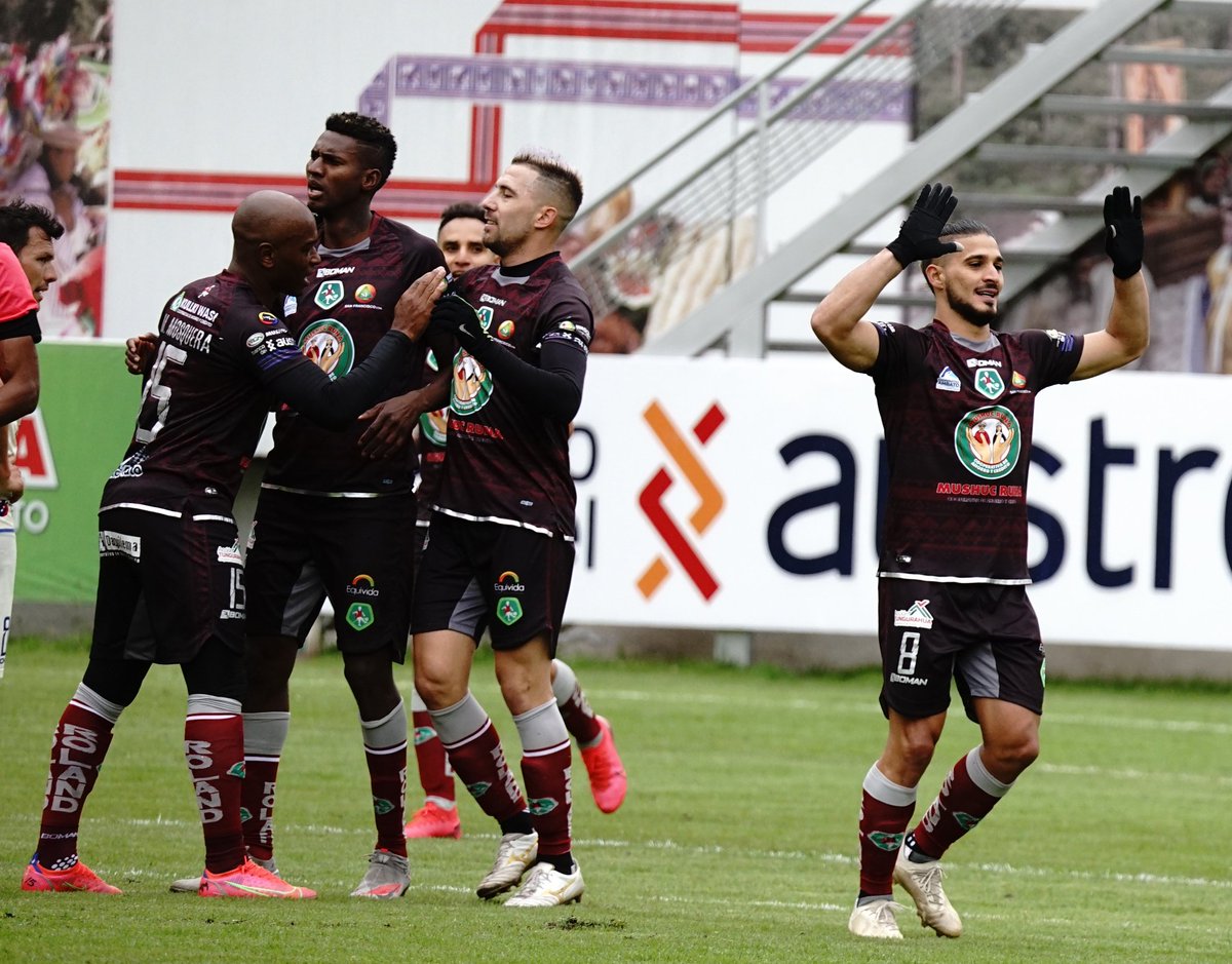 RadioHuancavilk's tweet photo. #MIN1 GOOOOOOOL DE @ClubMushucRuna1
Gooooooool de Delgado, aprovechó un error de Edison Caicedo y la manda a guardar.
@Orense_SC 0-1 @ClubMushucRuna1
#Fecha8 @LigaProEC 🇪🇨⚽️
@RadioHuancavilk https://t.co/z6IMJmdXQX