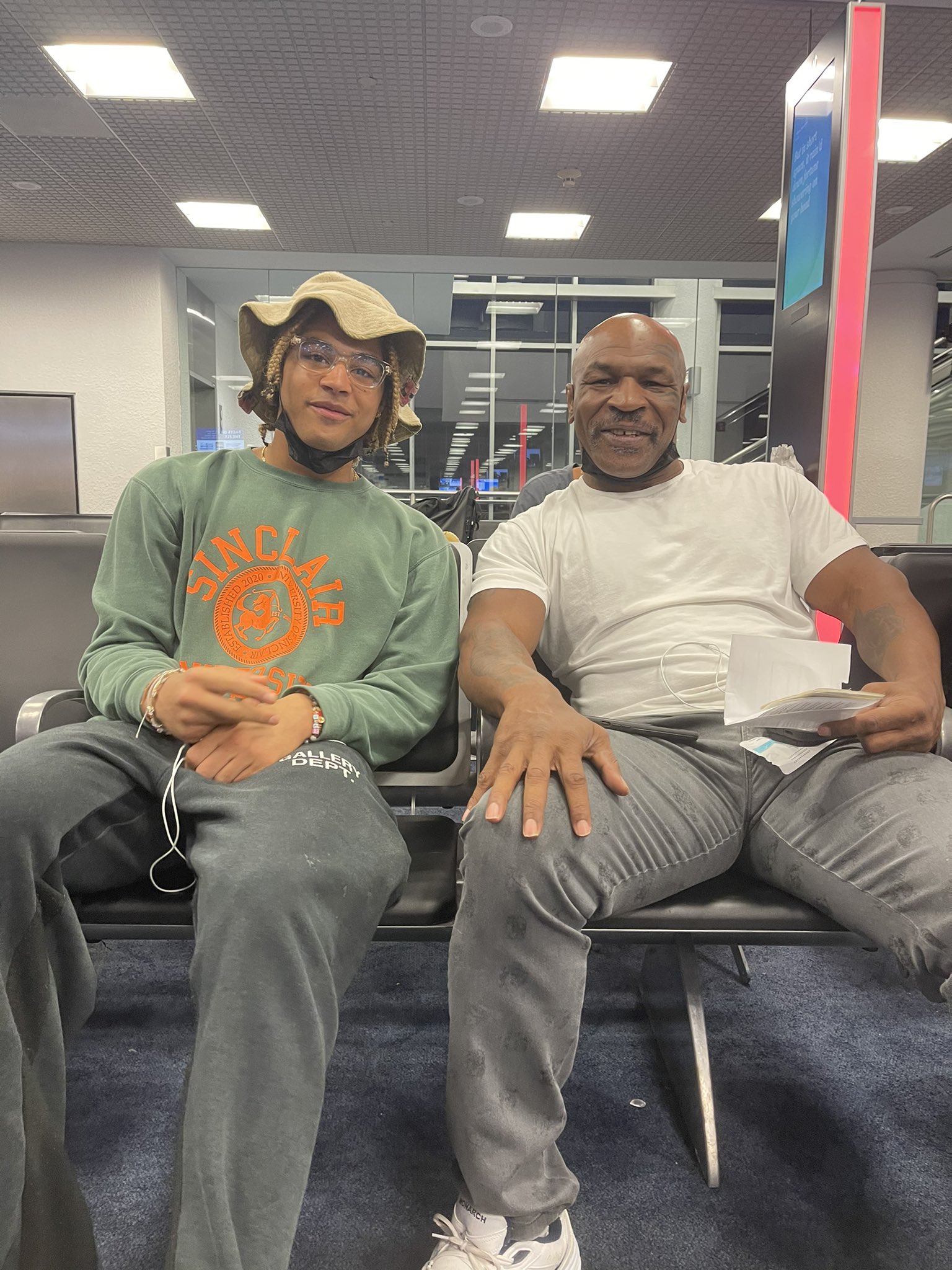 Raspberry 24kgoldn Ur Decade Twitter