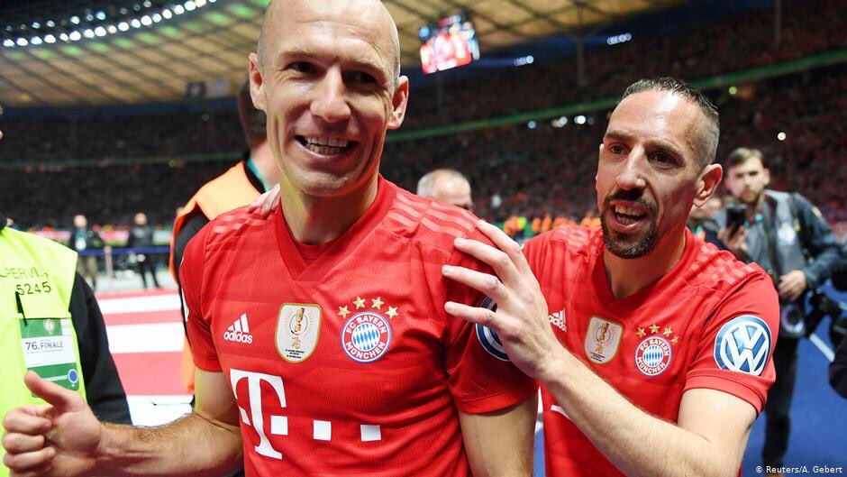 Important than the team. Forward players such as Arjen Robben, who adapted their game at Bayern, know the values of such play.”If you want to achieve something and have results and win competitions at a high level, you have to defend as a team,” said Arjen Robben.