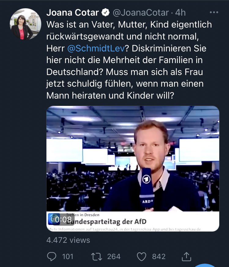 akm0803's tweet photo. Die Frau, die #AfD-Spitzenkandidatin zur #btw21 werden möchte, nutzt einen arg verkürzten &amp; damit verfälschenden Clip aus der Schalte vom ARD-Kollegen @SchmidtLev, um gegen ihn &amp; gegen die Öffentlich-Rechtlichen, eins der Lieblingsziele der AfD, zu stänkern. Wie billig. https://t.co/KoLMCre7tr