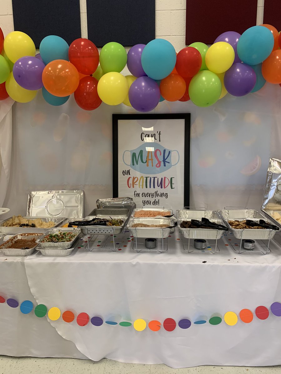 SamHouston1982's tweet image. Thank you Sam Houston PTA for today’s delicious Teacher Appreciation Luncheon!
