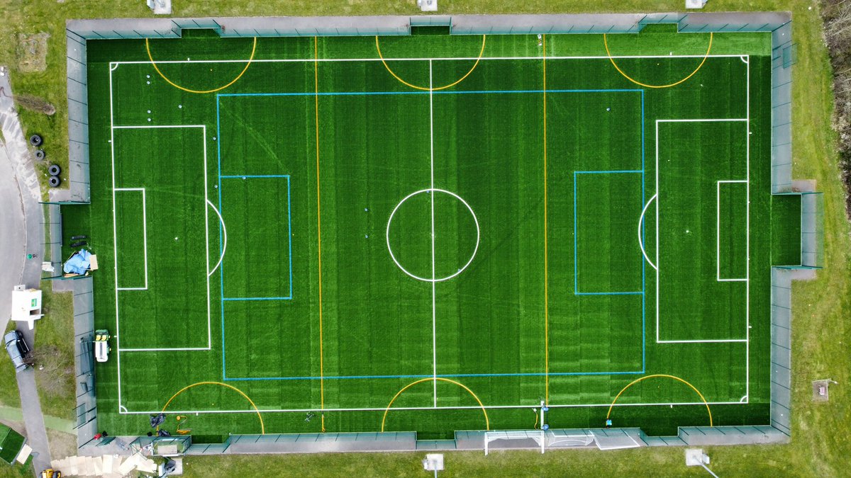 Finishing touches to our latest project. 4,500 sqm of <a href="/TeamTigerTurf/">Team TigerTurf</a> Atomic Pro 40 in Gateshead courtesy of <a href="/SyntheticTurfM/">Synthetic Turf Management Ltd</a> . It’s snowed every day we have been here 🥶
#sports 
#football 
#community