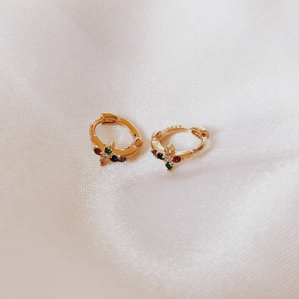 Jenems_'s tweet image. Earring goals ✨😍💕 all of our earrings are 18ct gold jenems.com/collections/ea…