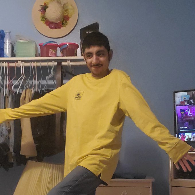 Marco Flores’s pics and videos