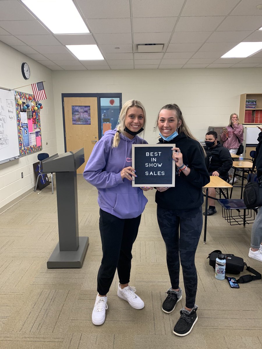 Speech II studied language tricks advertisers use to sell products, then created a one-minute persuasive speech selling their own product. Rachel, Matt, Brenna and Grace were Best in Show!! Whoop whoop!