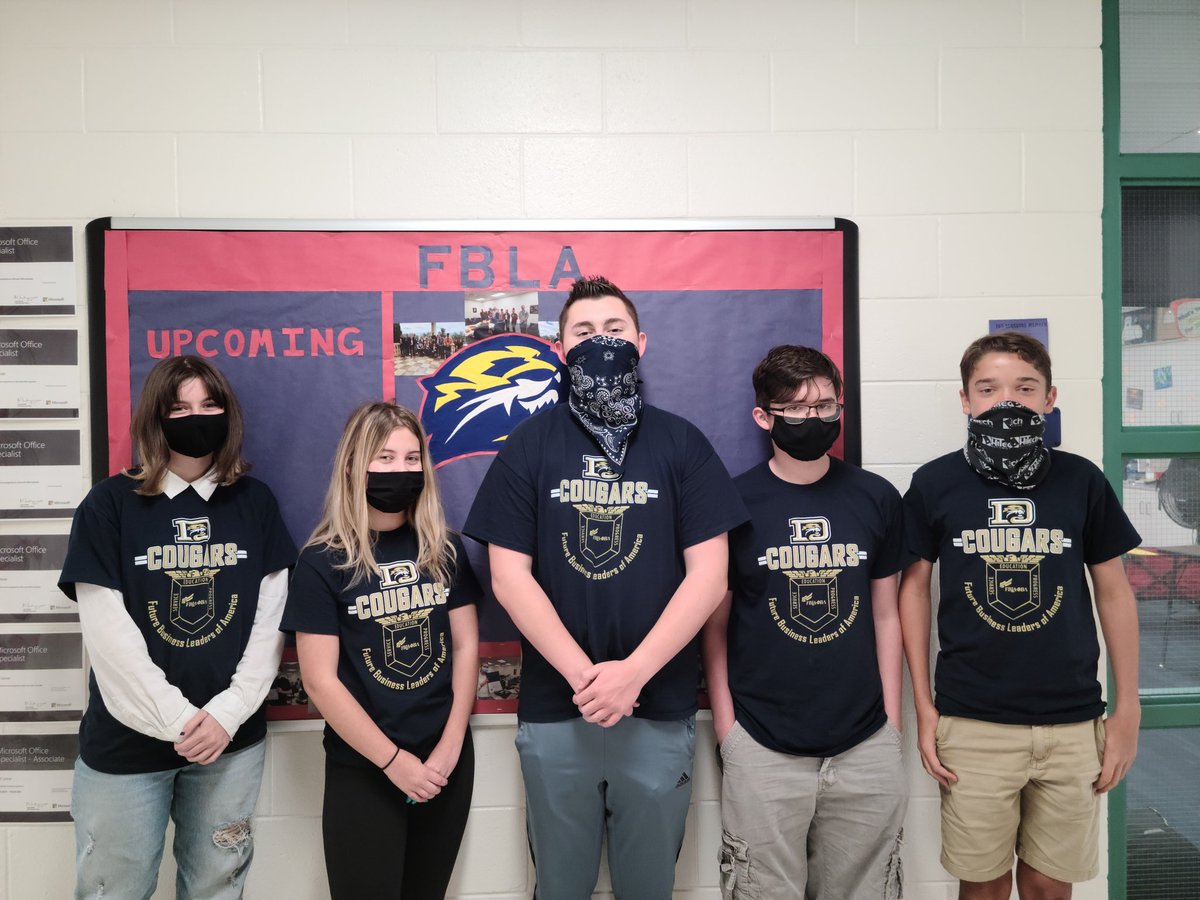 Congrats to our 21-22 Durant FBLA Officer team. From l to r, Darby Ledford, Secretary; Aizlyn Potter, Vice President;Tucker Ledford, President; Joseph Garcia, Reporter; Hunter Anderson, Historian. (Christian Van Brunt, Treasurer not pictured). Good luck on a successful year!