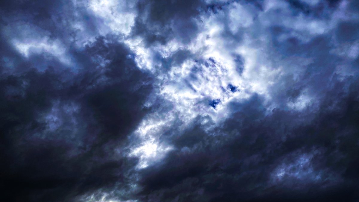 astrodust1's tweet image. needing that #cloudynight filter  😆🔭