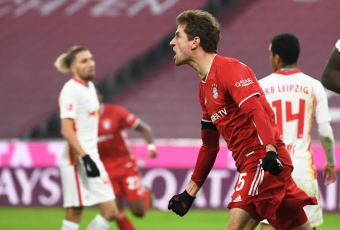 Müller vs Leipzig(H)-BuLiAgain, a really tough one. Brilliant vs Schalke (A), Werder (H) and the PSG first leg.A top of the table clash in December, both goals Müller scored either gave Bayern the lead or brought them level. Once again, a day where our defence was helped