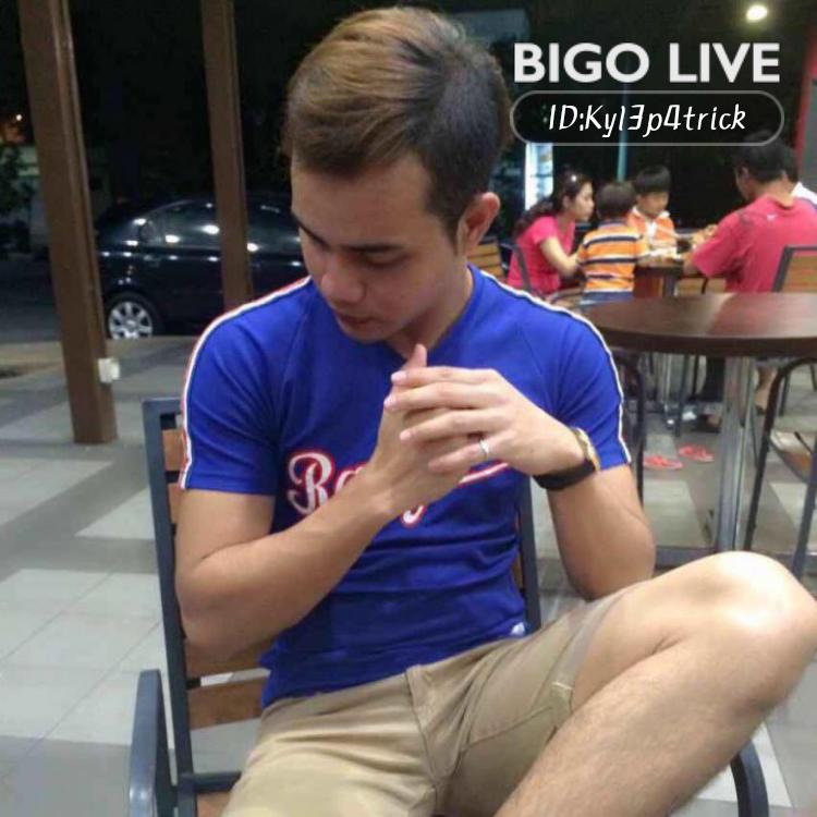 SyahmirIsa's tweet photo. Come and see 𝘿͜͡ᒻˣ✪🇲🇾ᴋʏʟᴇ's LIVE in #BIGOLIVE: #Available 🛎PROMO RAMADAN🛎  https://t.co/FrfiNkgsI0 https://t.co/Zvqt9Tveki https://t.co/4gQnBdp6ct
