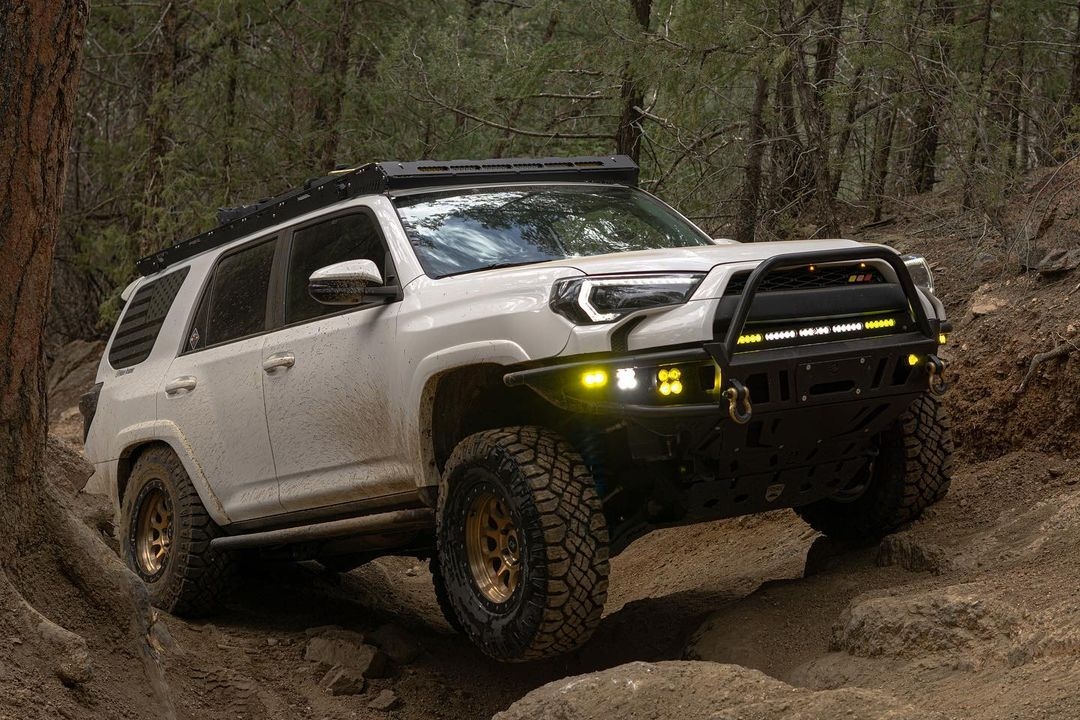 ToyTecLifts's tweet image. Who went wheeling this weekend? 🤔 Tag us in your photos with the hashtag #toytec!

Thanks to dnvr.4runner on Instagram for tagging us! This 4Runner is running our Superflex coils! ✔️