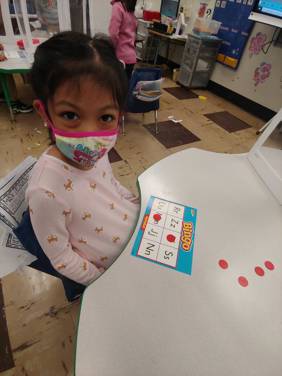 MrsLousClass's tweet photo. Alphabet Bingo for some review after spring break! #alphabetbingo #kindergartenfun #wearebaltz #yaybaltz @BaltzBears https://t.co/hkRnQMD6WA