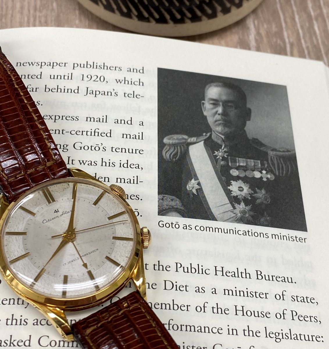 AdamJimenezJPIC's tweet photo. #FunFact : While governor of #Tokyo, #GotoShinpei was gifted a pocket watch from Shokosha Watch Research Institute. Goto dubbed it "CITIZEN" and the rest is history. #JAPANLIBRARY #CitizenWatches #JapaneseWatches #シチズン時計 #国内時計メーカー https://t.co/hlmupIrkDB
