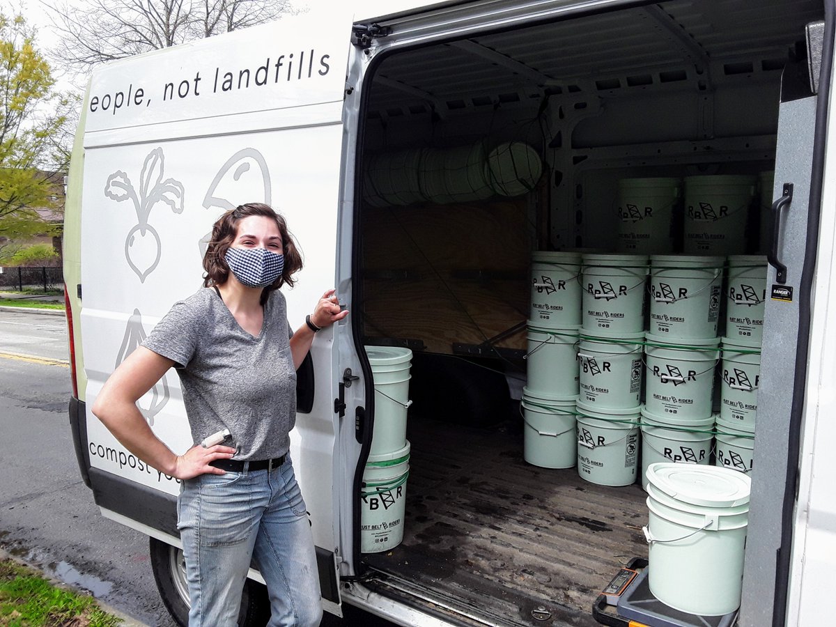 Composting and caring for our soil is a first step in cultivating bird friendly habitats! Meet Daniel Brown, Founder, <a href="/RustBeltRiders/">Rust Belt Riders</a> at #GuardiansOfNature meetup Thur April 29 7:00pm. Register eventbrite.com/e/guardians-of… <a href="/FreeConfCall/">FreeConferenceCall</a> #compost #feedpeoplenotlandfills
