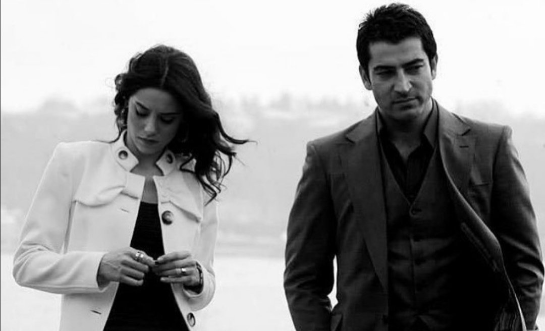 Ben artık sağırım anlat aşkı duyan birine.