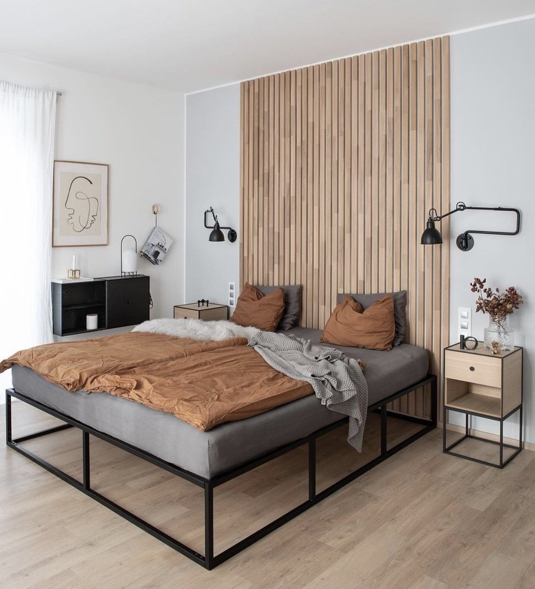 برأيك ؟ 

ماهي الميزة في هذه الغرفة وما عيبها من ناحية #التصميم و #الاثاث ؟ 

بانتظاركم