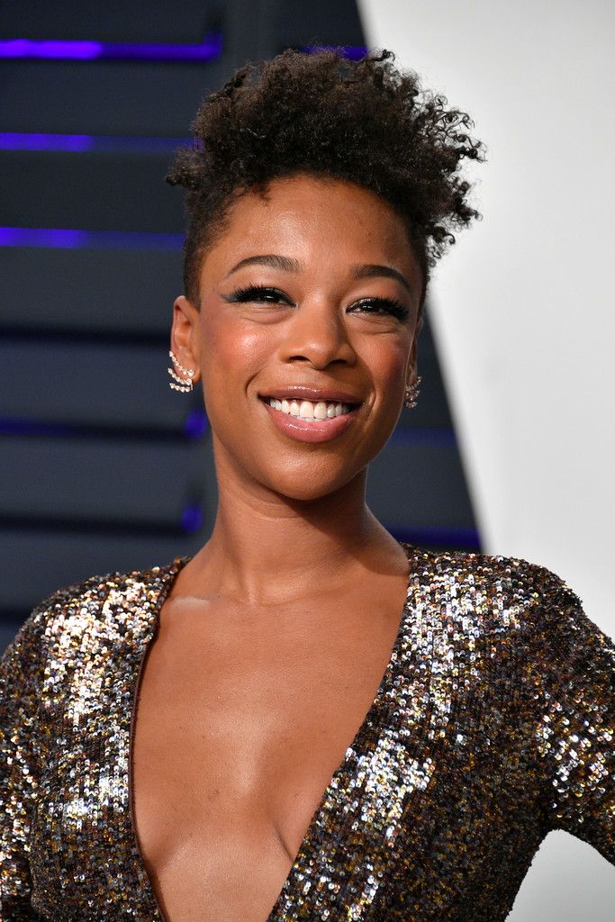 Également citées deux fois : Samira Wiley (Poussey dans OITNB)Greta Garbo Holland Taylor (qui a fait son coming out à 72 ans )