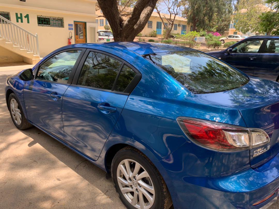 AVS_SERVICES's tweet photo. Aujourd'hui, nous vous proposons en location une Mazda 3 ,confortable, robuste, économique et adaptée aux routes sénégalaise. #AVS #livraison #express #déménagement #location #voiture +221 77 724 25 26 ou +221 76 755 48 48 https://t.co/6PejHkos2y
