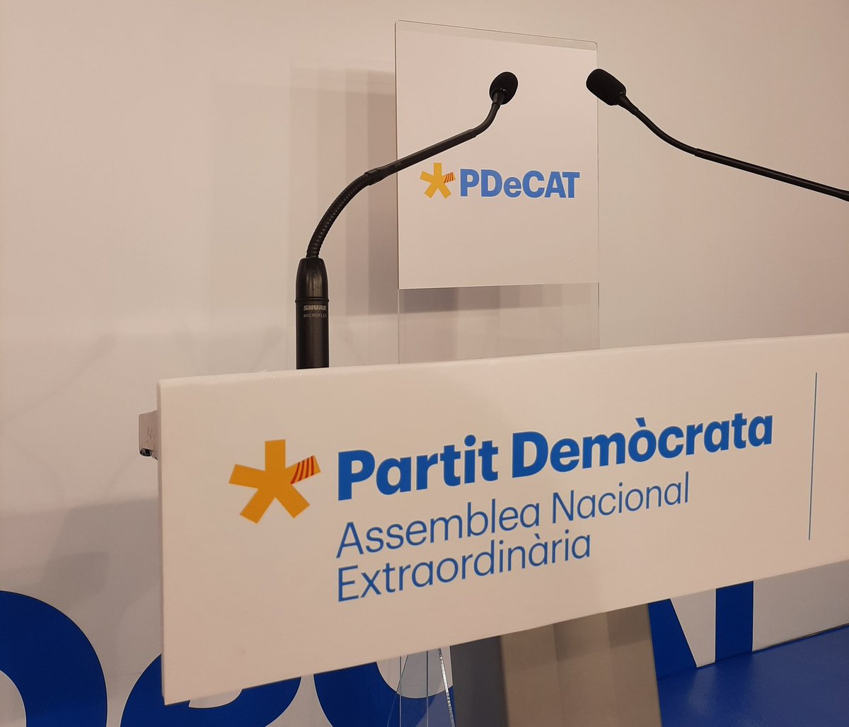 Pdemocratacat's tweet photo. 🔵 Comença la roda de premsa de @GenisBoadella, coordinador de la propera Assemblea Nacional Extraordinària, per explicar-ne el funcionament.

🕰 11.00h
📎 En directe des del nostre canal de YouTube: https://t.co/dIZGQH6V5h https://t.co/WdkduQanel