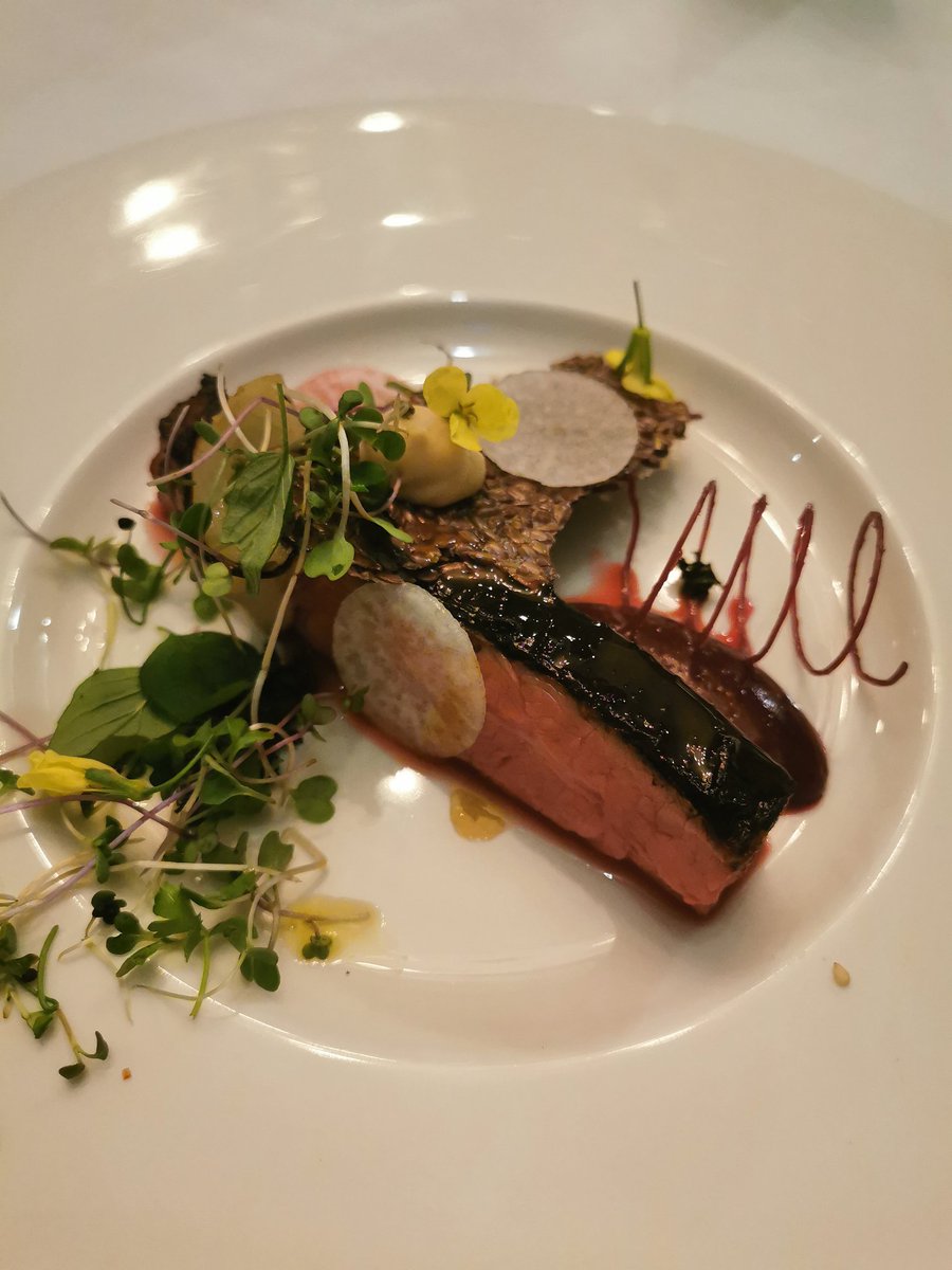 FiWindle's tweet photo. Bravo @ClarkChef Outstanding meal at Phil's Kitchen in Kingsland, Auckland tonight @BeefLambNZ #AmbassadorChef https://t.co/bkNVXKSyvz