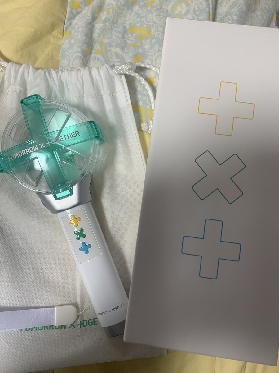 F92Om9sE4o2bR9U's tweet image. 투바투 응원봉 배송비 미포함 1.9에 양도해요
#투바투 #투바투응원봉 #투바투양도