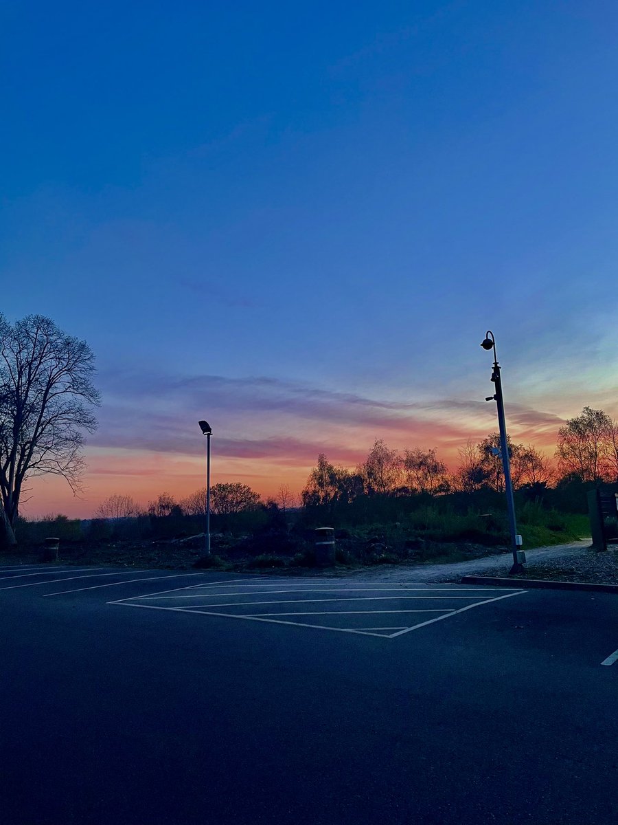 Red sky at night golfers delight!☀️
Did anyone else see how beautiful the sky was last night? Who wouldn’t want to come and play a late night round with a view like this?