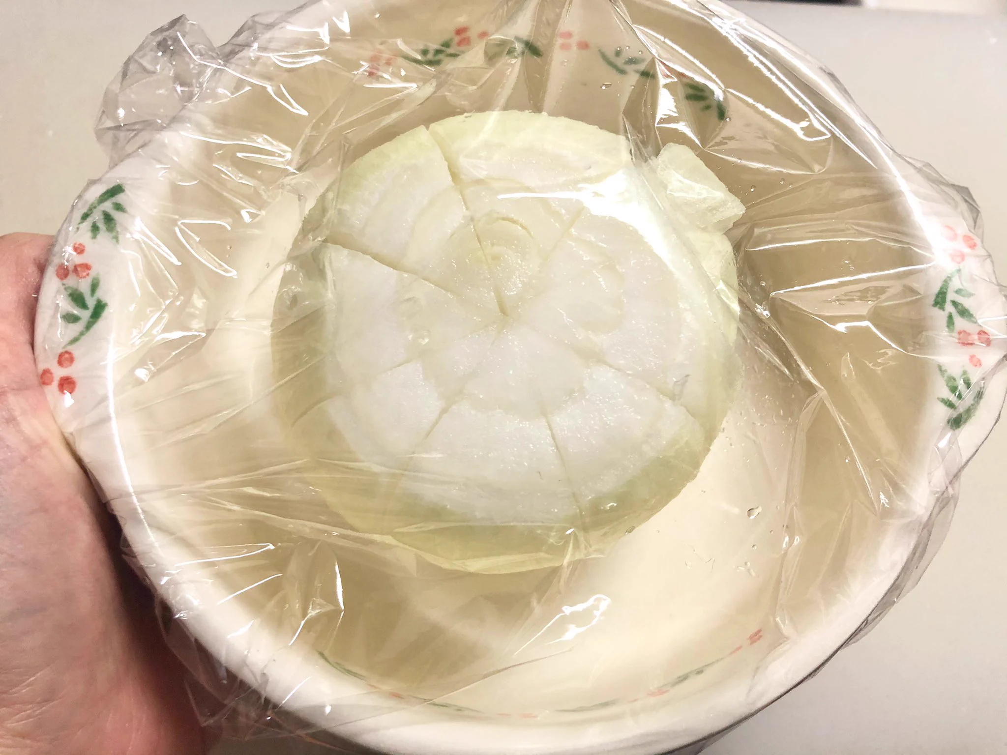 電子レンジで蒸してポン酢などを掛けるだけでも美味しい「新玉ねぎ」！