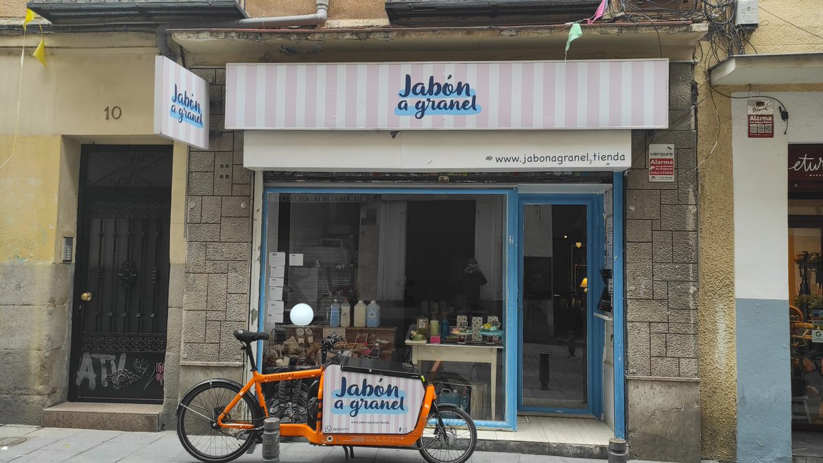 MIRAD QUE CHULA LA NUEVA BICI DE JABON A GRANEL