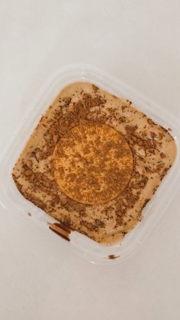 Michikyeopta's tweet photo. 1st_times 😳🥺 #cookingtime #bakingtime #1st_times #dessertbox https://t.co/jhjNGkKdhs