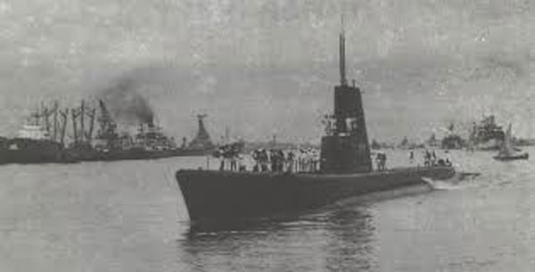Though by time Indonesian submarines reached Karachi, the war had already been over. However the act had earned Indonesia a great place in hearts of people of Pakistan, particularly among PN personnel. Future CNS Admiral Yasturul Haq also took passage in one of submarines. (3/4)