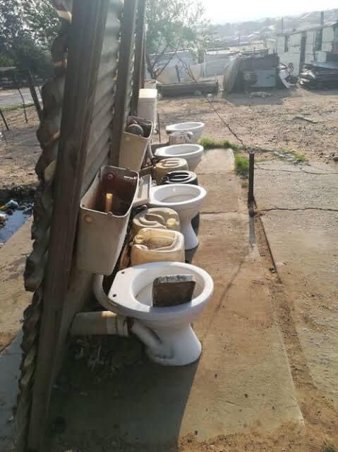 BELOMBA's tweet photo. @CyrilRamaphosa This is the freedom you tal https://t.co/972wuKl2YX
