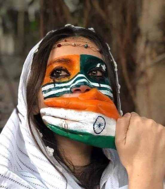 AbbasMalik99999's tweet photo. عرش سے ٹکرا گئیں فرش کو ہلا گئیں
کشمیری ماؤں کی آہیں اپنا اثر دکھا رہیں #Indianeedlockdown https://t.co/u89EPut3wf