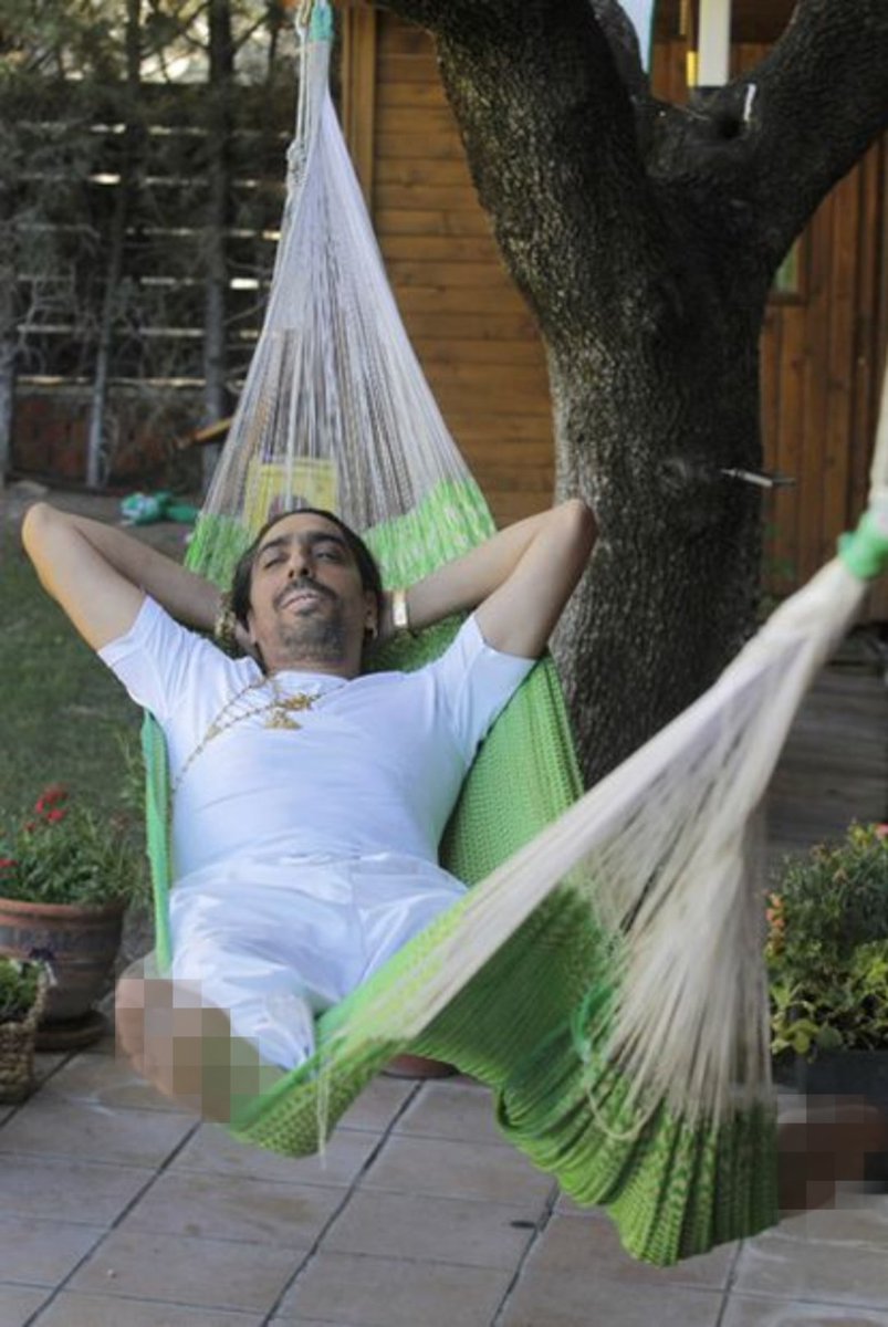 gitanodtempura's tweet image. cómo cojones voy a tener autoestima y a no compararme si literalmente vuestro prototipo es así: