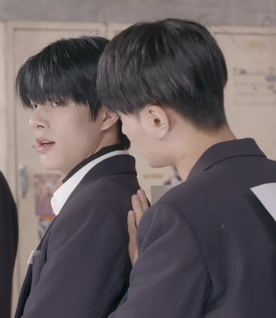 ทุกคนนนช่วยด้วยยยผมโคตรเขินนนอ้ากกกกกกตะหมูกบานแน้ว
-//////- #ซองฮุนเจค #เจย์เจค #เจย์เจคฮุน