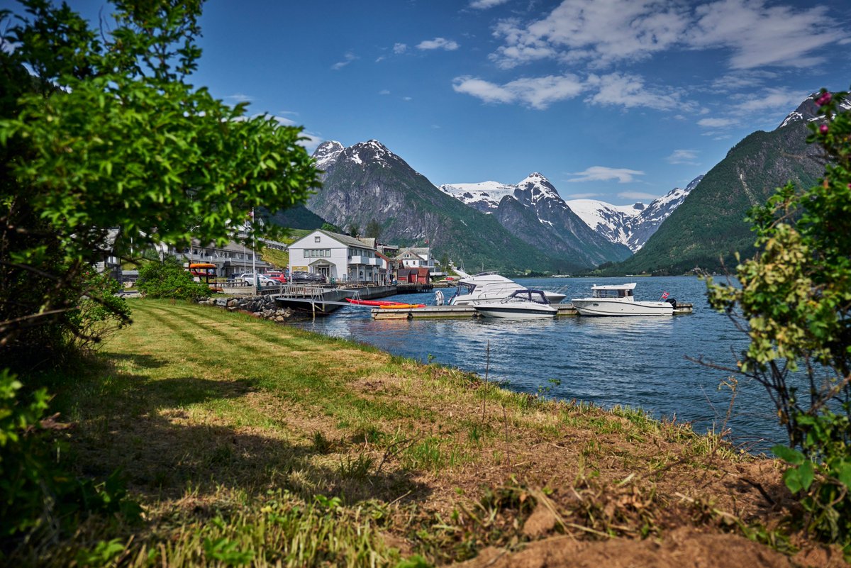 Are you a citizen of #Vestland, #Norway? 

📢Our online campaign on regional #innovation scenarios will soon be launched - citizens of Vestland will be able to participate and vote!

➡️More info: cutt.ly/sbwhRQM
With the support of our partners @vestlandfylke and <a href="/hvl_no/">Høgskulen på Vestlandet</a>