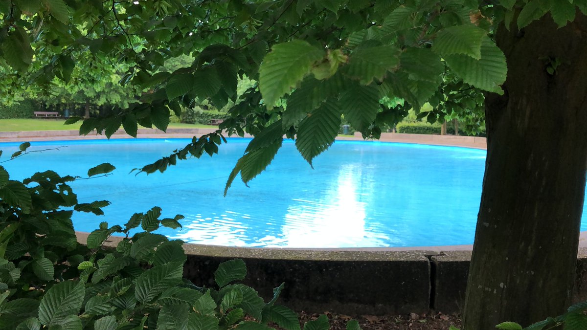 sccoopstreatham's tweet image. We're hiring!  We are looking for up to 3 people to work shifts this summer to keep #Streatham Common paddling pool open, clean and hopefully litter free!  Would suit someone who lives nearby looking for around 8 hours a week spread out in 3 or 4 shifts.  sccoop.org.uk/vacancies