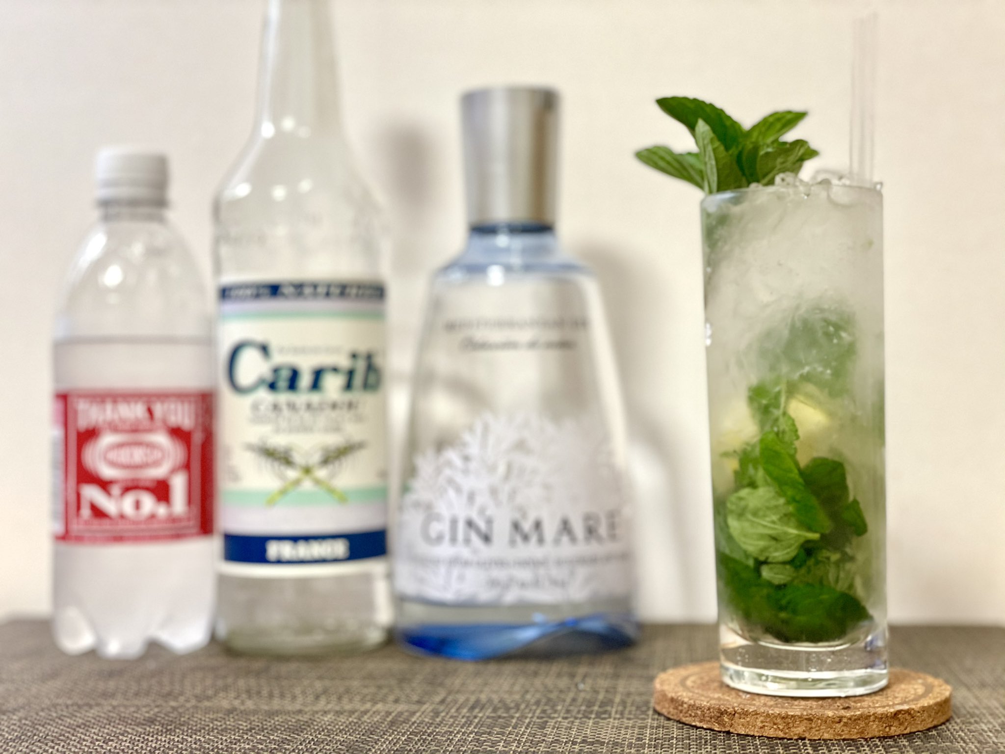 Scarlet 自宅でカクテル ジンモヒート ジンマーレ 45ml シュガーシロップ 2tsp レモン 1 2個 ミント 適量 炭酸水 60mlくらい レモンをマドルしてビルド 気分で ジンベースにしました レモンとミントで爽快な仕上がりに 夏が 待ち遠しいです T Co