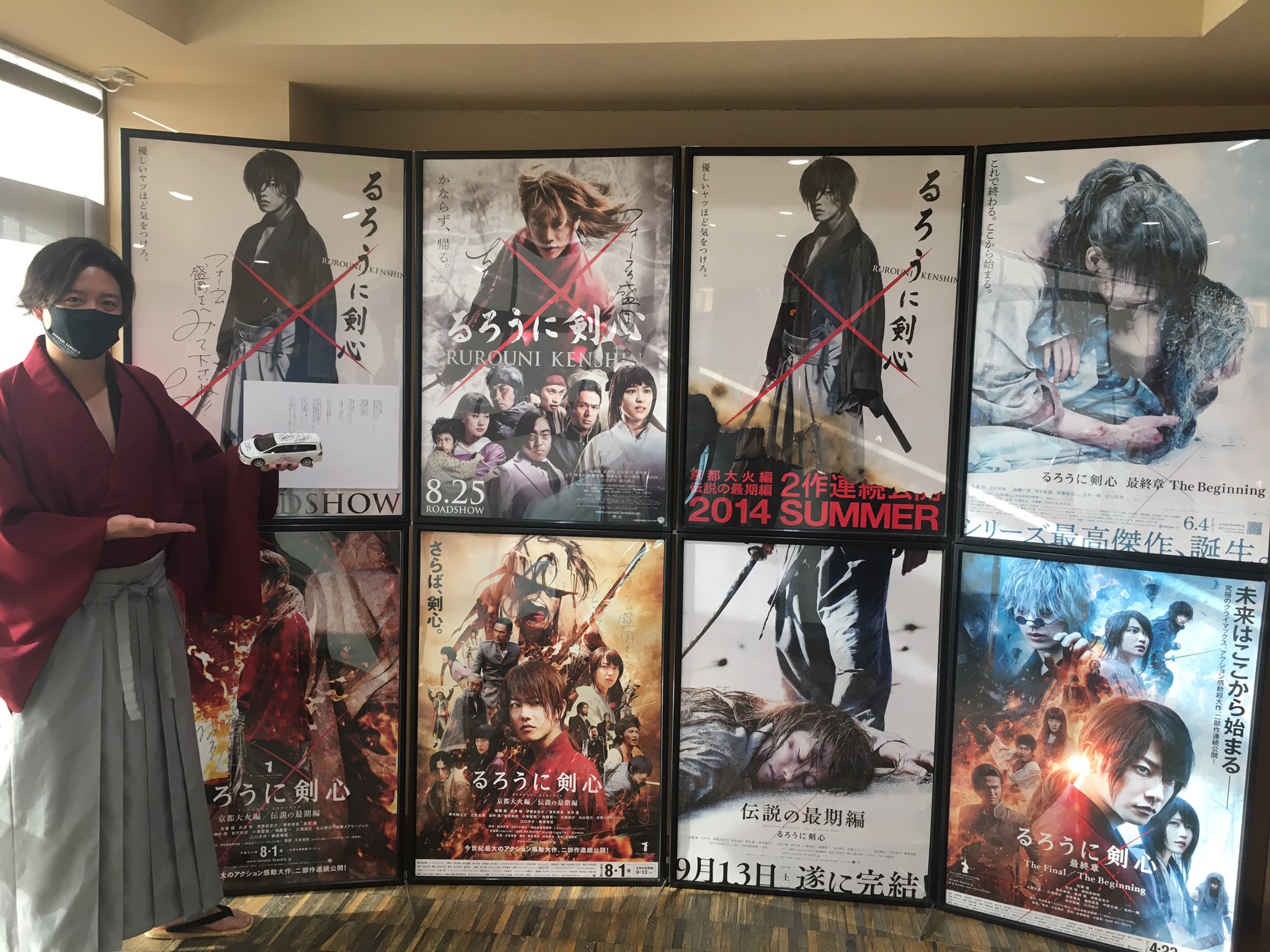 るろう人 フォーラム盛岡 に来たでござる 劇場内は 映画 るろうに剣心 の歴史がたくさん詰まってるでござる たまらない空間になってるでござるよ るろう人が行く のキャンペーンで3度にわたり 大友監督の地元に来れて キャンペーンのgoalまで