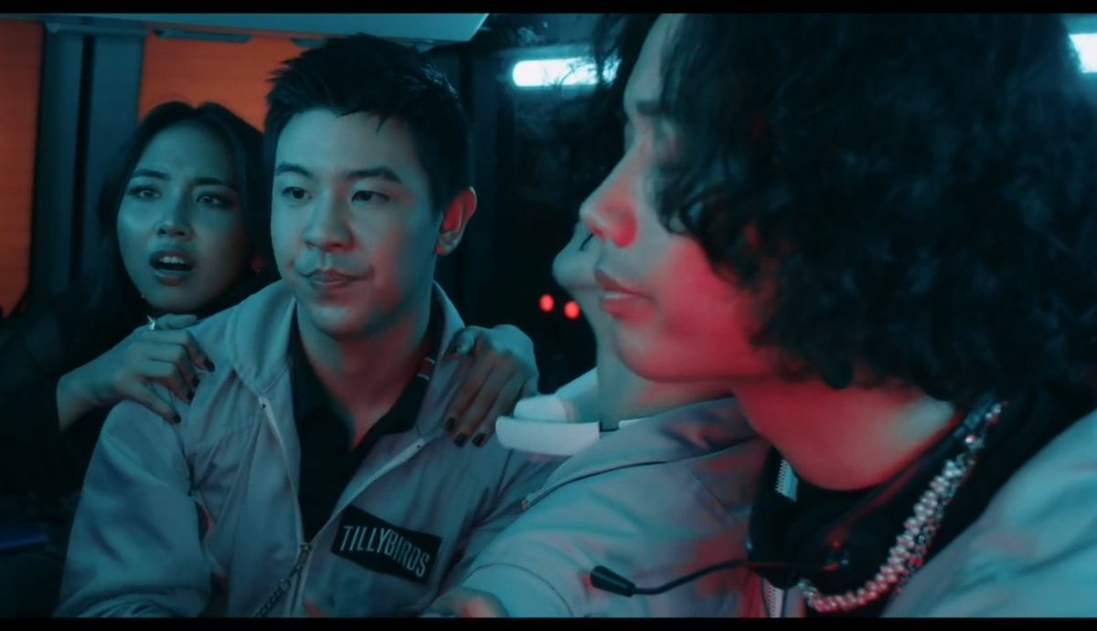 :เราชอบเธอนะ                  :เพื่อนกันก็ดีอยู่แล้วหนิ
#เพื่อนเล่นไม่เล่นเพื่อน