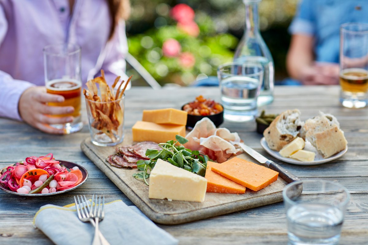 Enjoy our 200g range of award-winning cheese for just £7! If depth of flavour, rugged texture &amp; rich, creamy indulgence are what you’re after, you’ve come to the right place. Contains: 1 x Yorkshire Cheddar, 1 x Yorkshire Red &amp; 1 x Double Yorkshire 🧀Shop: bit.ly/3eCb9TR