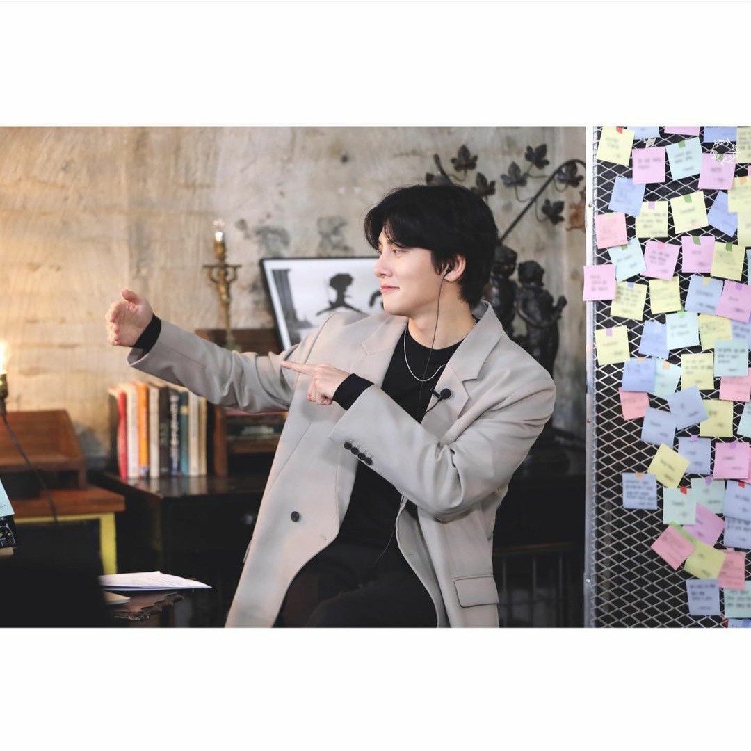 Ji Chang Wook serving his visuals to make your day extraordinary. 💛🤍 

The actor is set to make us swoon over him once again in a new Netflix series “Annarasumanara.” Are you excited to see him again, bes?

📸 glorious_enter